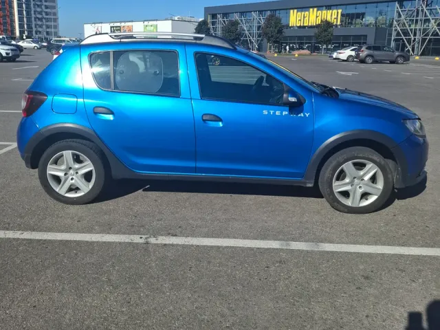 Renault Sandero - фото 4