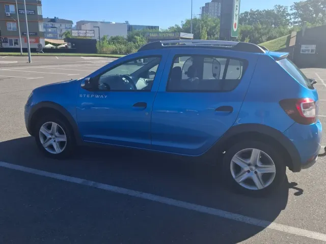Renault Sandero - фото 2