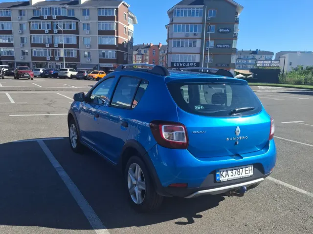 Renault Sandero - фото 5