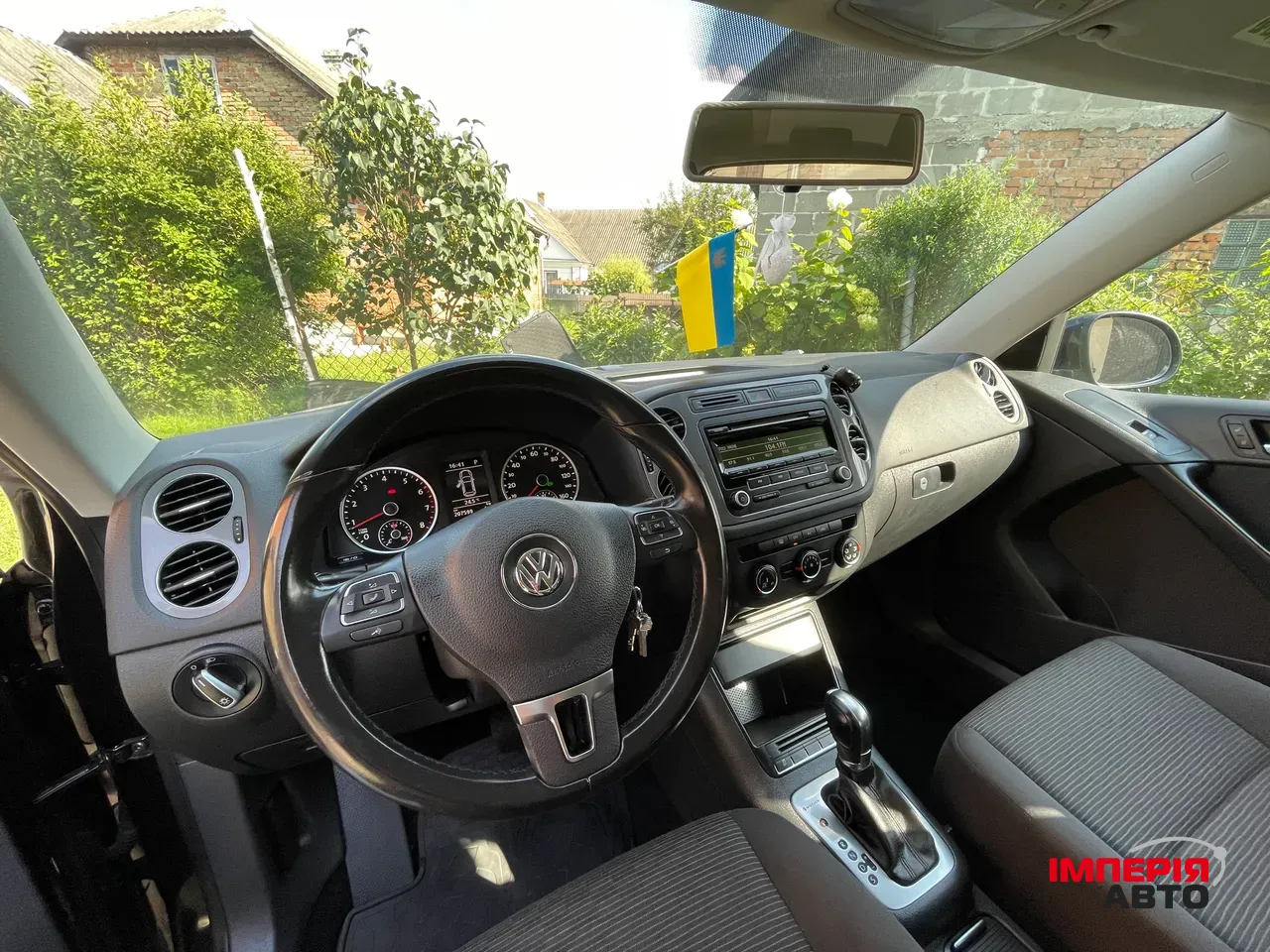 Volkswagen Tiguan - фото 9