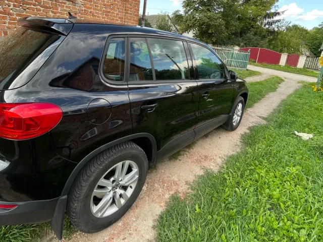 Volkswagen Tiguan - фото 5