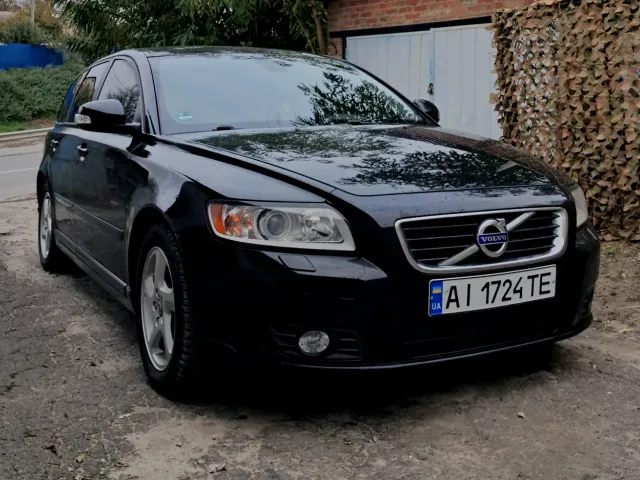 Volvo V50 - фото 3