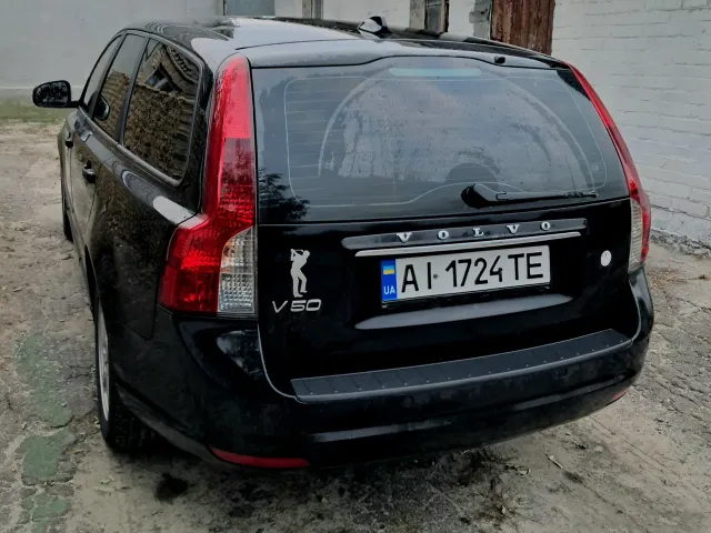 Volvo V50 - фото 4