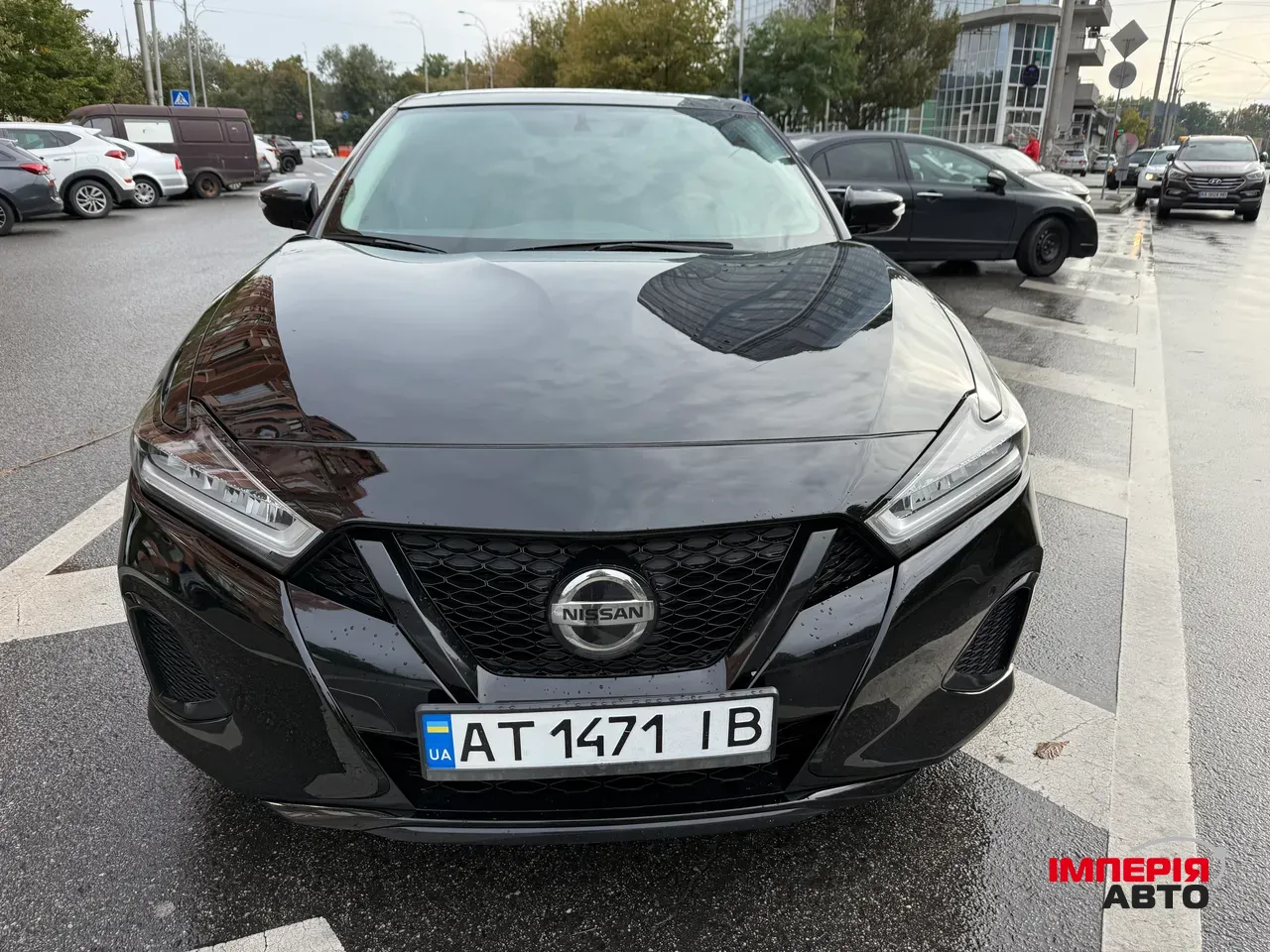 Nissan Maxima - фото 1