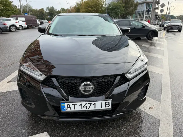Nissan Maxima - фото 1