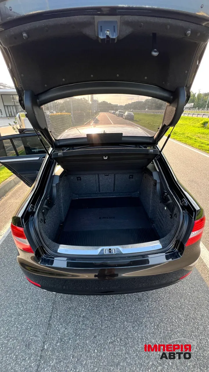 Skoda Superb - фото 15