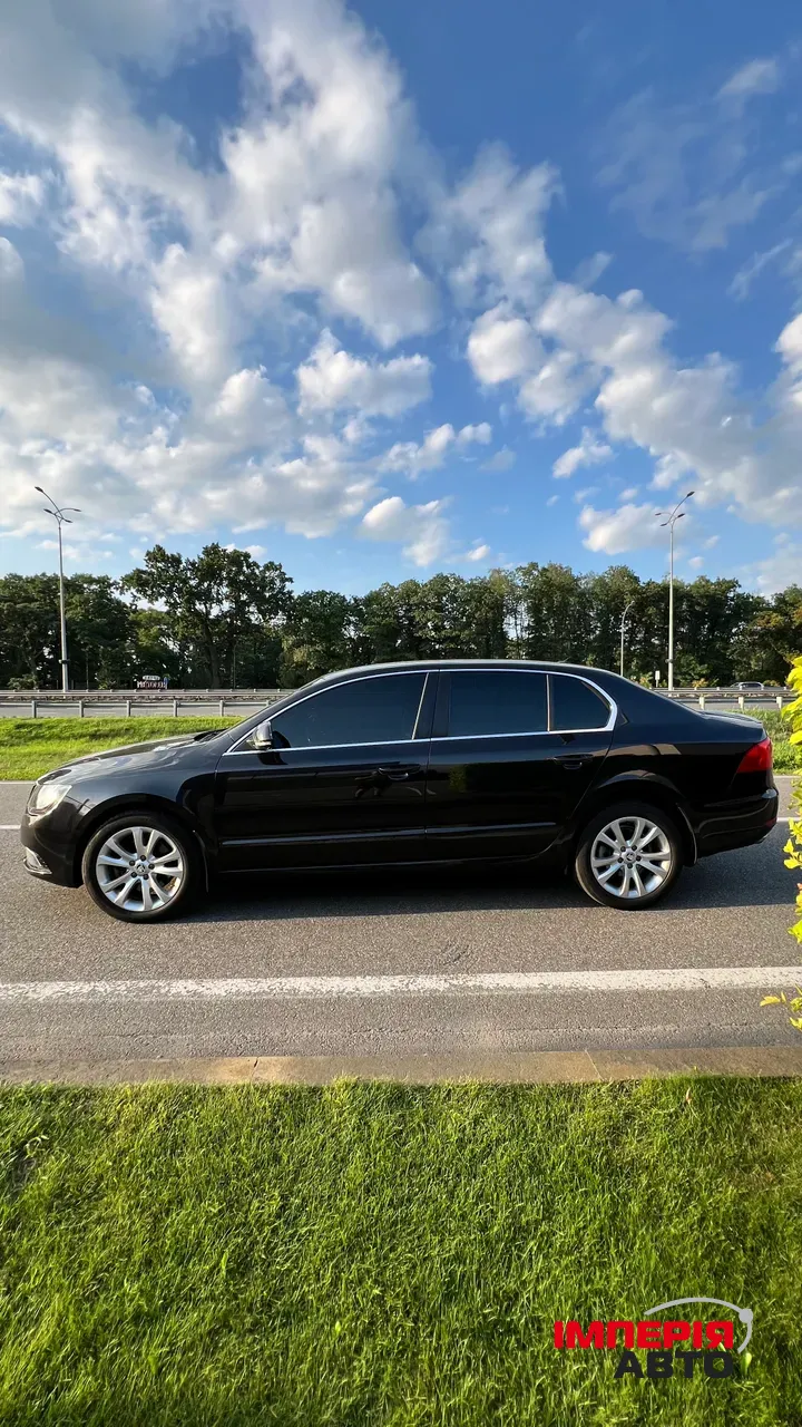 Skoda Superb - фото 7