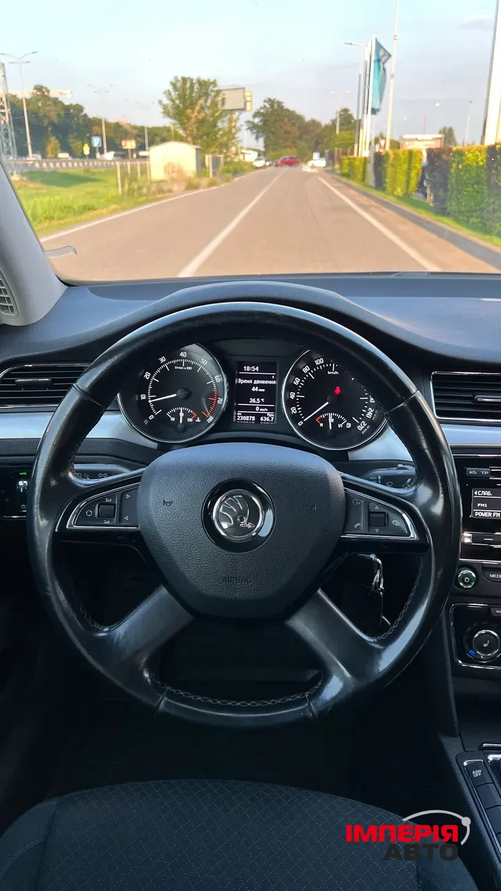 Skoda Superb - фото 21