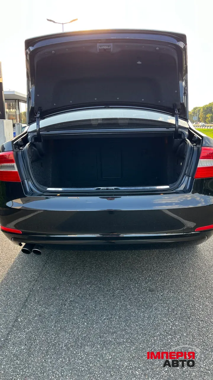 Skoda Superb - фото 13