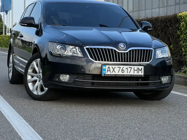 Skoda Superb - фото 1