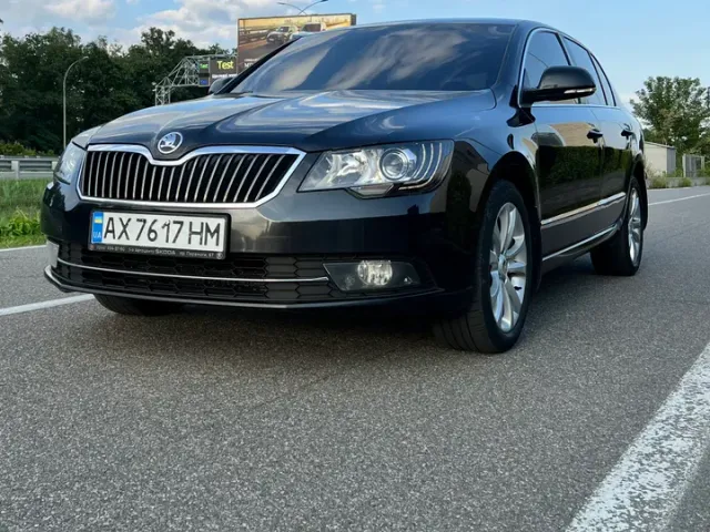 Skoda Superb - фото 4