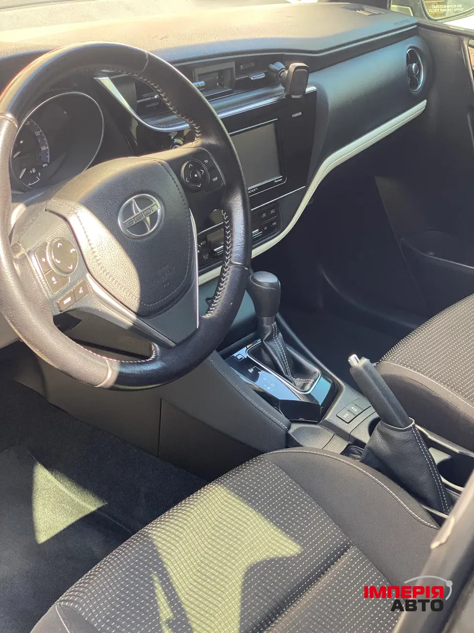 Scion iM - фото 5