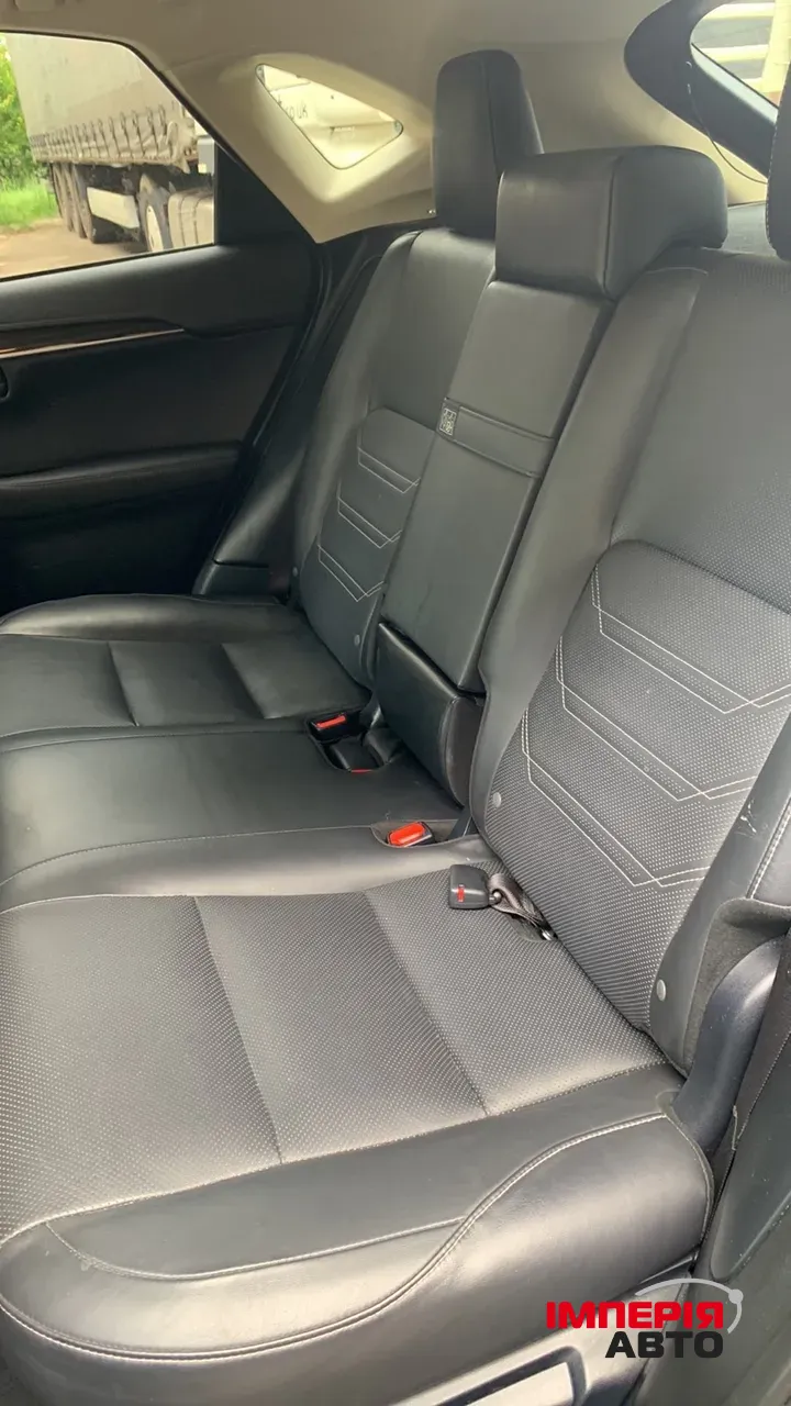 Lexus NX - фото 9