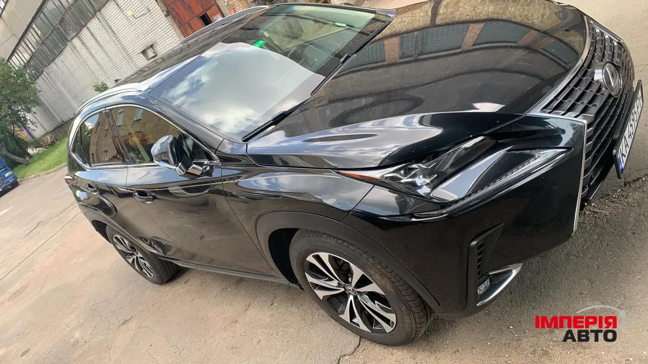 Lexus NX - фото 4