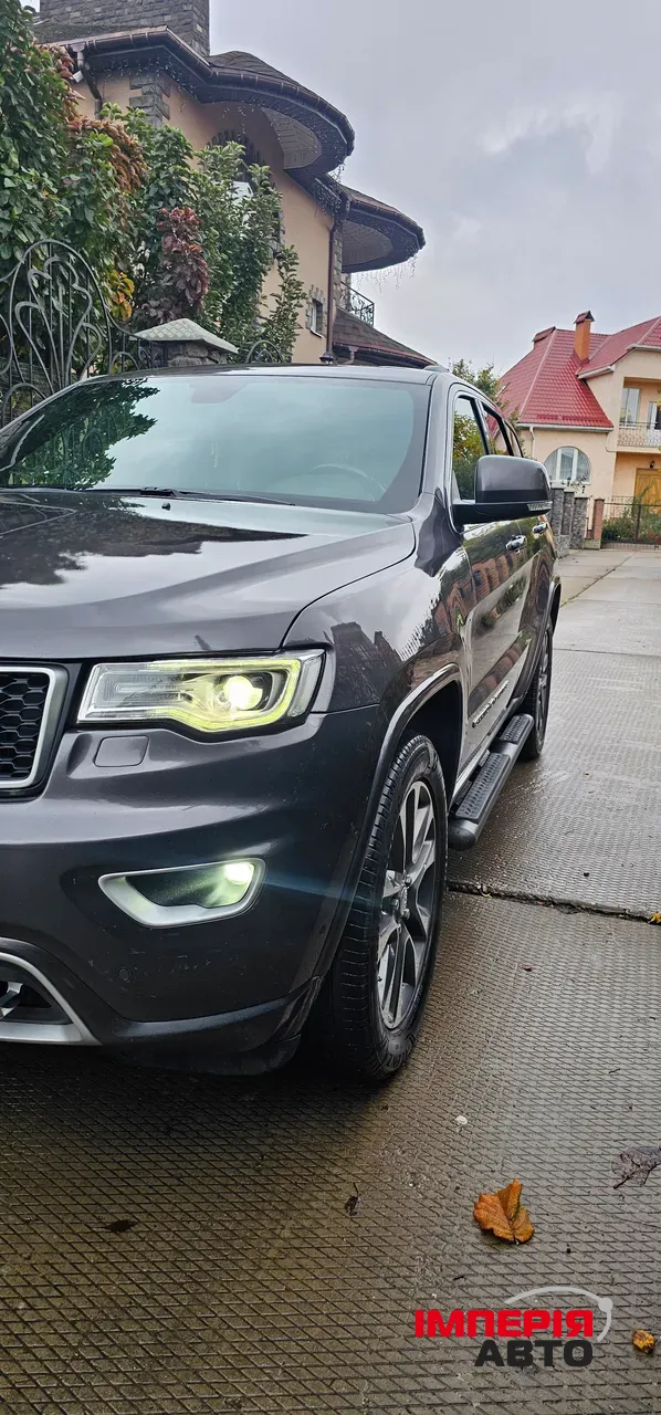 Jeep Grand Cherokee - фото 1