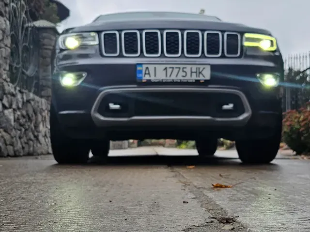 Jeep Grand Cherokee - фото 4