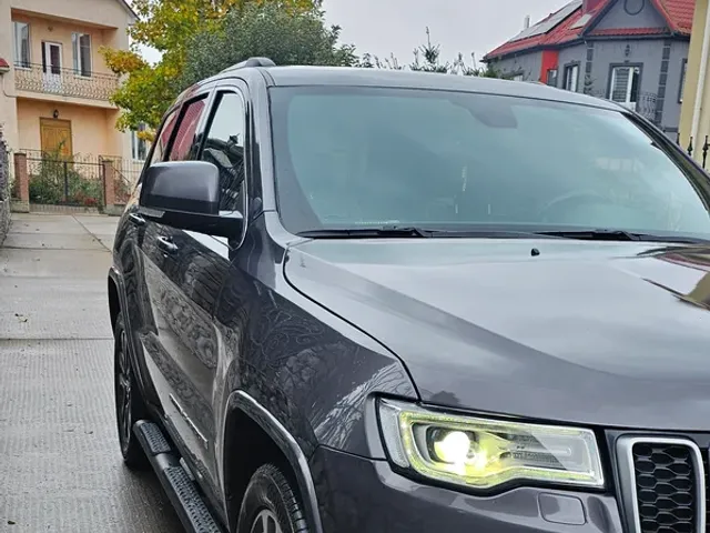 Jeep Grand Cherokee - фото 2