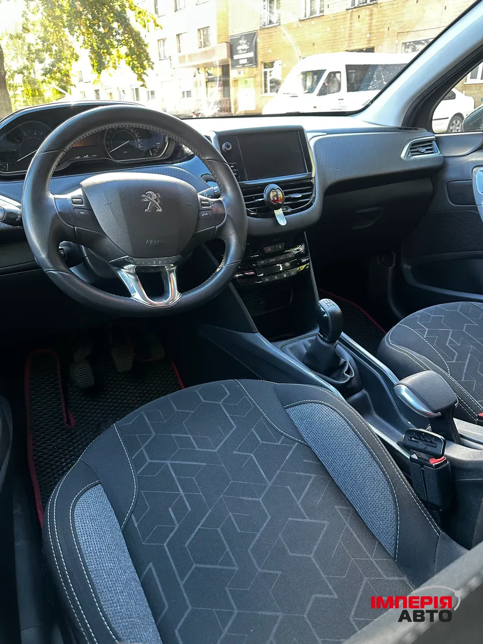 Peugeot 2008 - фото 8