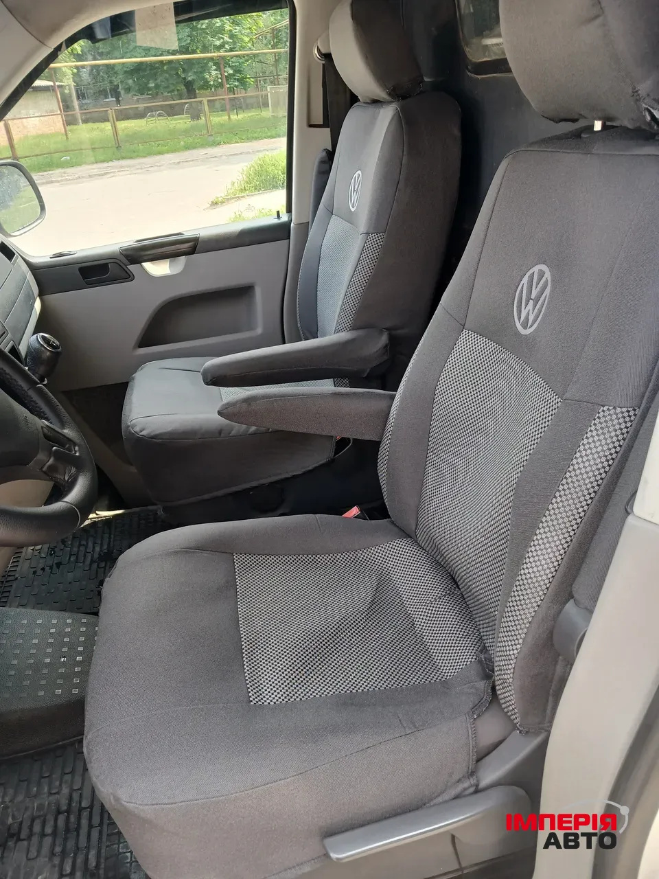 Volkswagen Transporter - фото 8