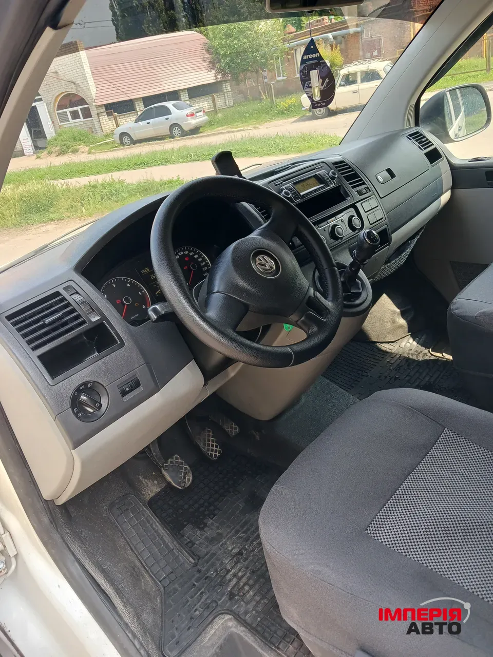 Volkswagen Transporter - фото 9