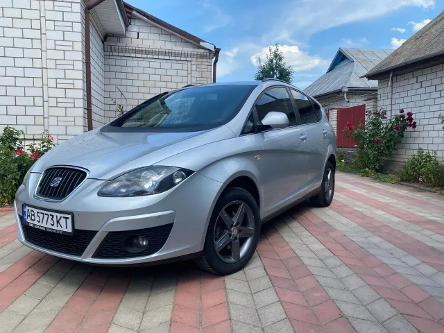 SEAT Altea - фото 1