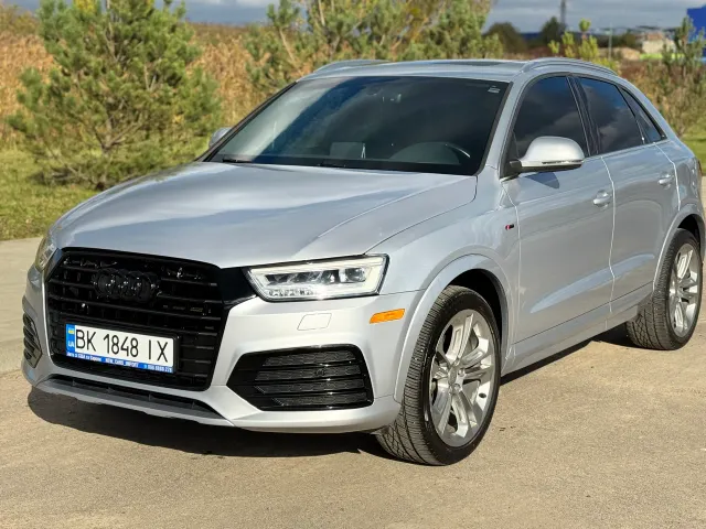 Audi Q3 - фото 1