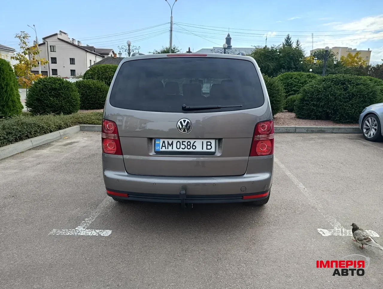 Volkswagen Touran - фото 6