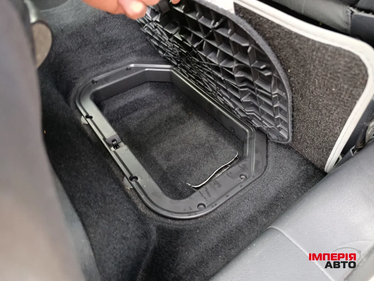 Volkswagen Touran - фото 38