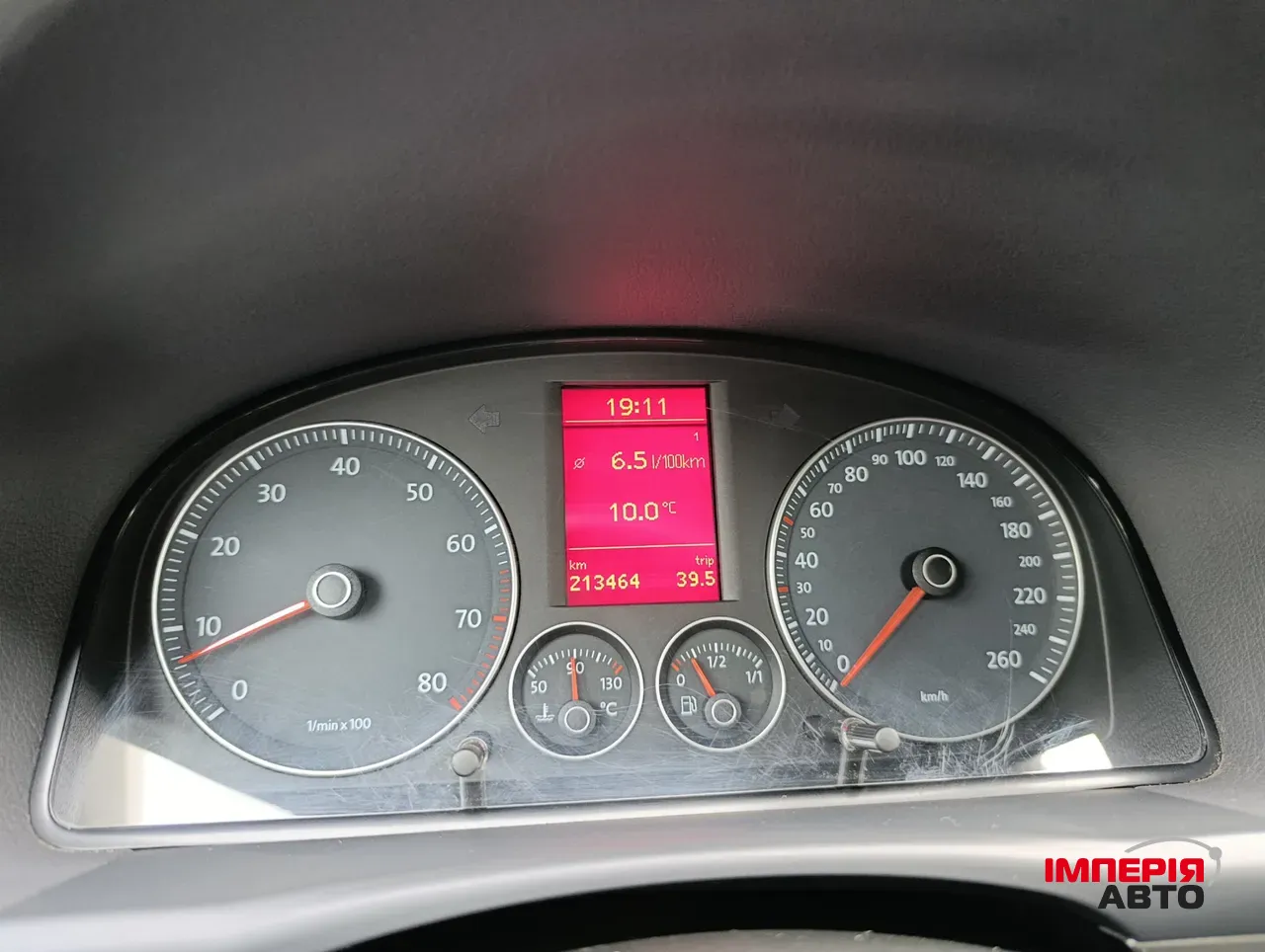 Volkswagen Touran - фото 25