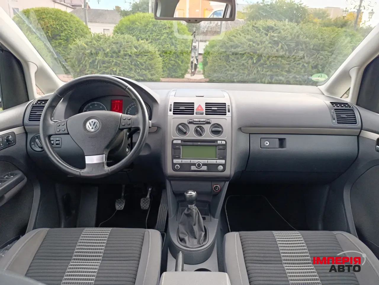 Volkswagen Touran - фото 14
