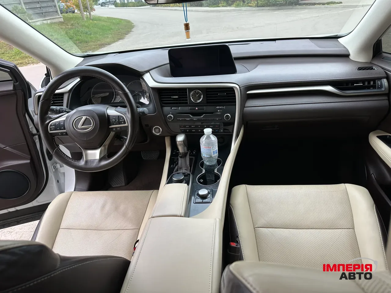 Lexus RX - фото 19