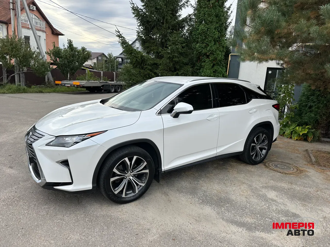 Lexus RX - фото 1