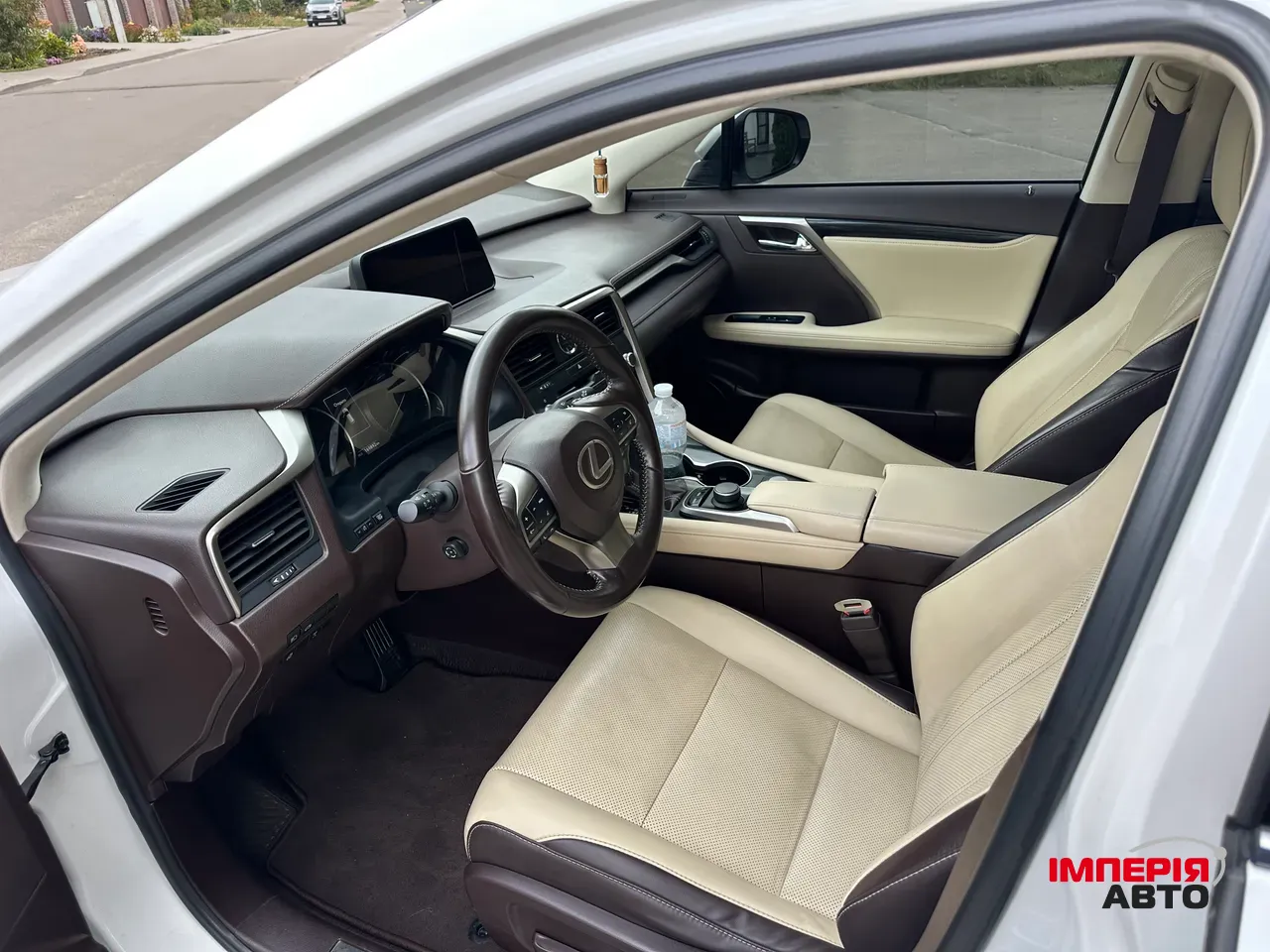 Lexus RX - фото 6