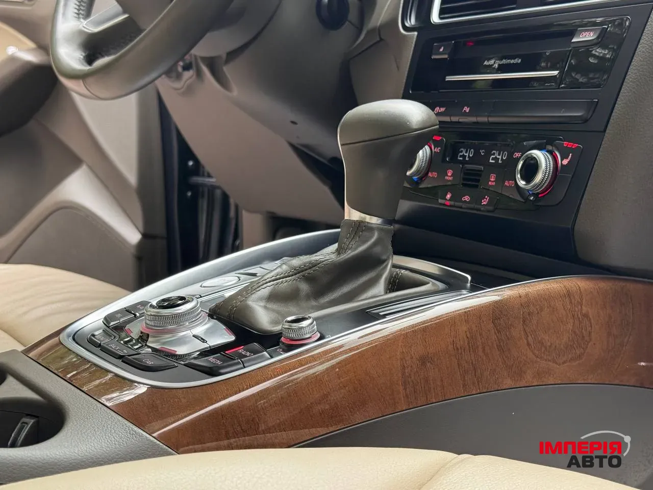 Audi Q5 - фото 7