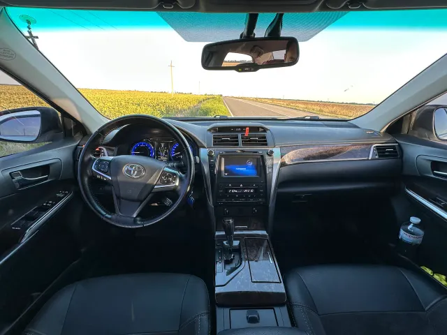 Toyota Camry - фото 4