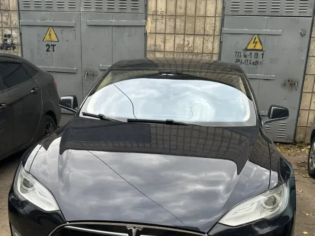 Tesla Model S - фото 4