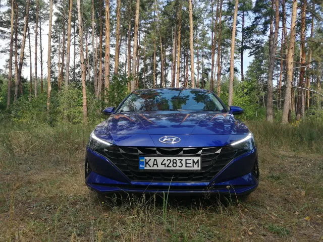 Hyundai Elantra - фото 5