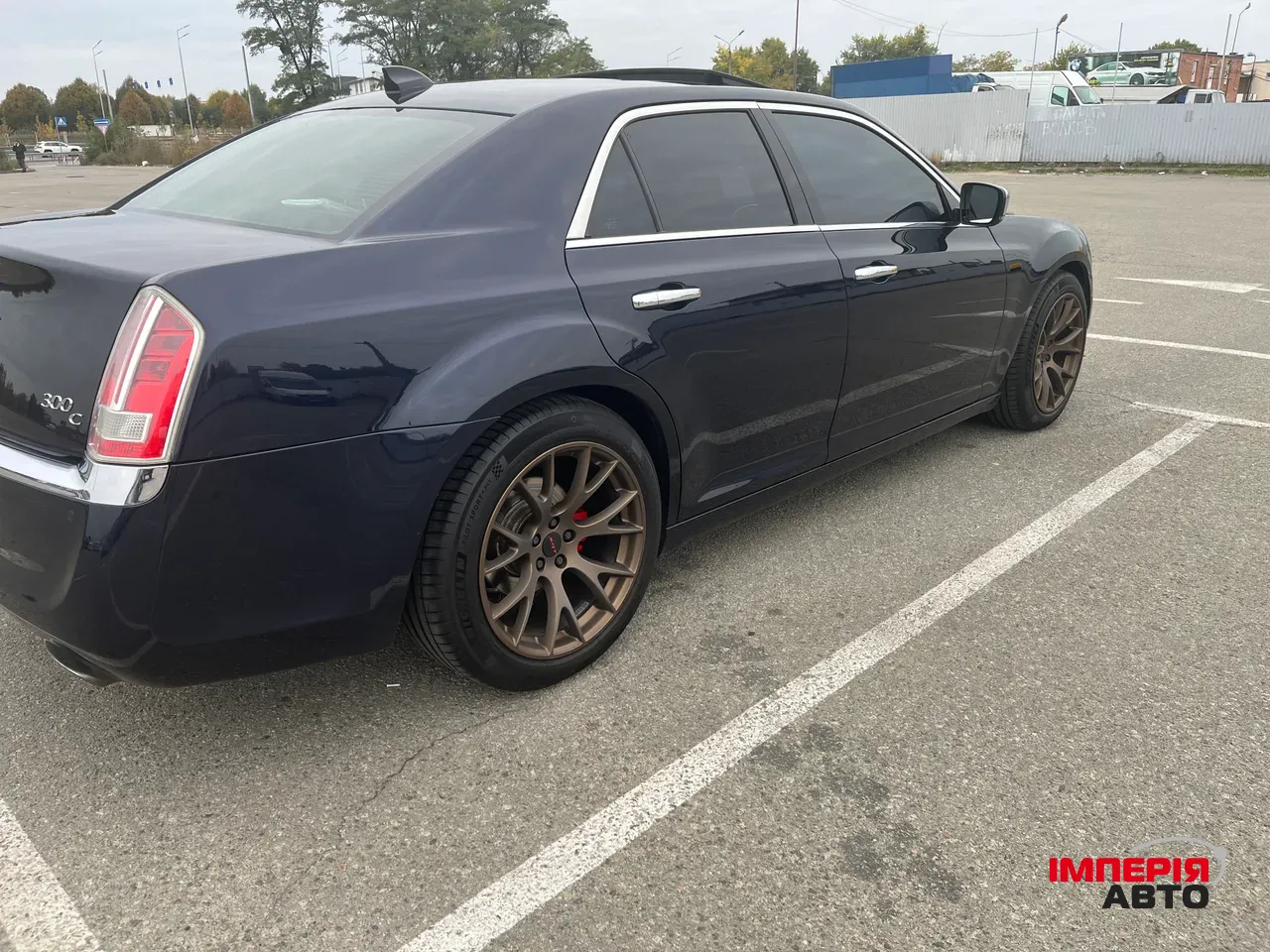 Chrysler 300C - фото 9