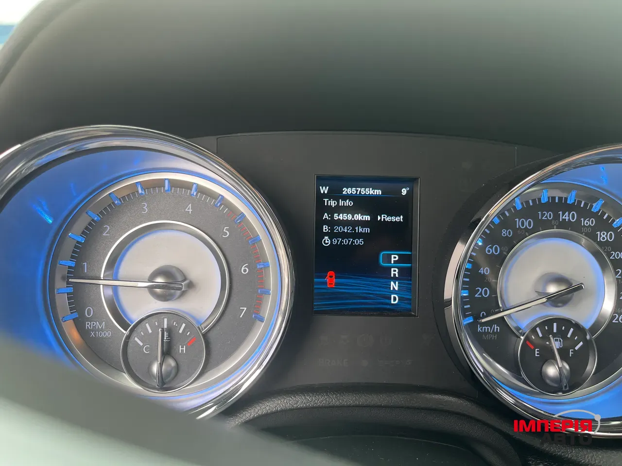 Chrysler 300C - фото 2