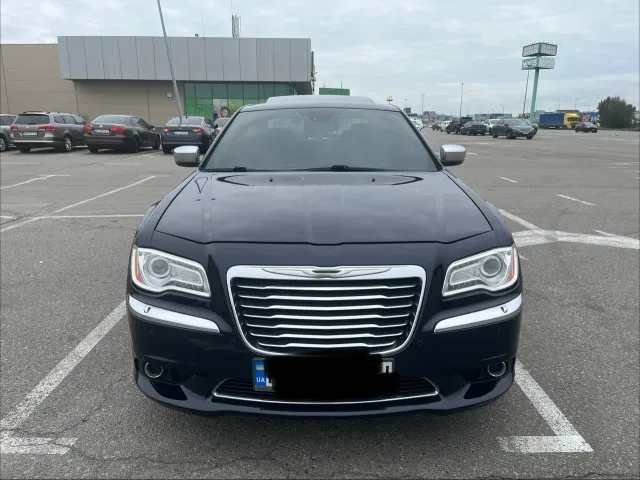 Chrysler 300C - фото 1