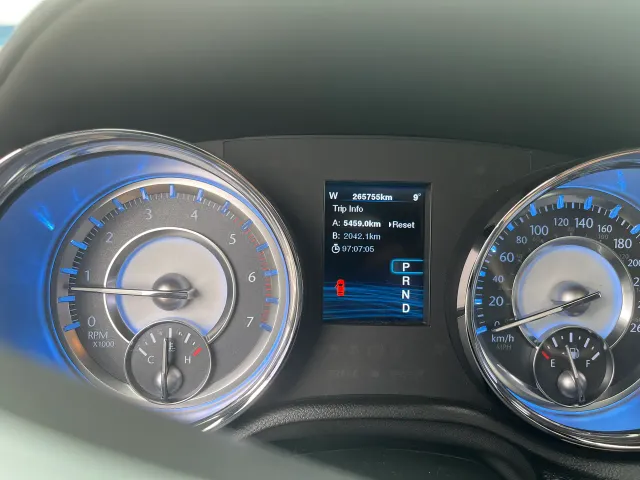 Chrysler 300C - фото 2