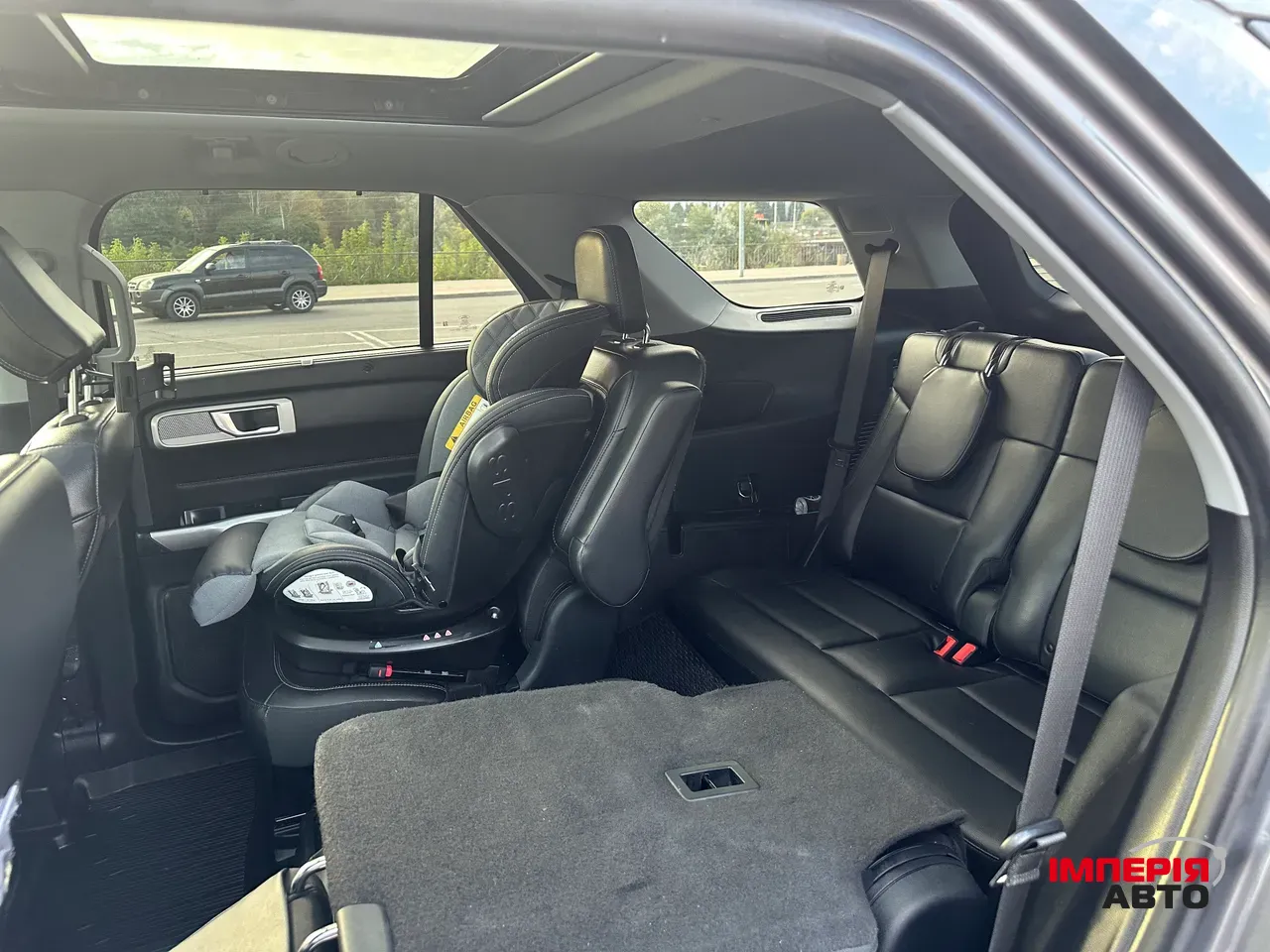 Ford Explorer - фото 12