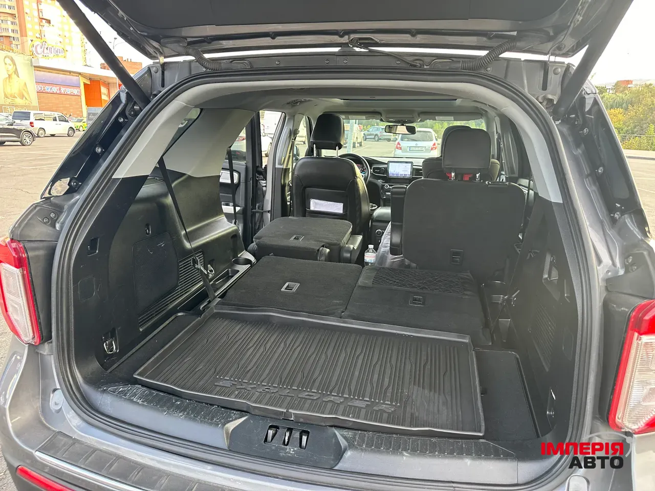 Ford Explorer - фото 13