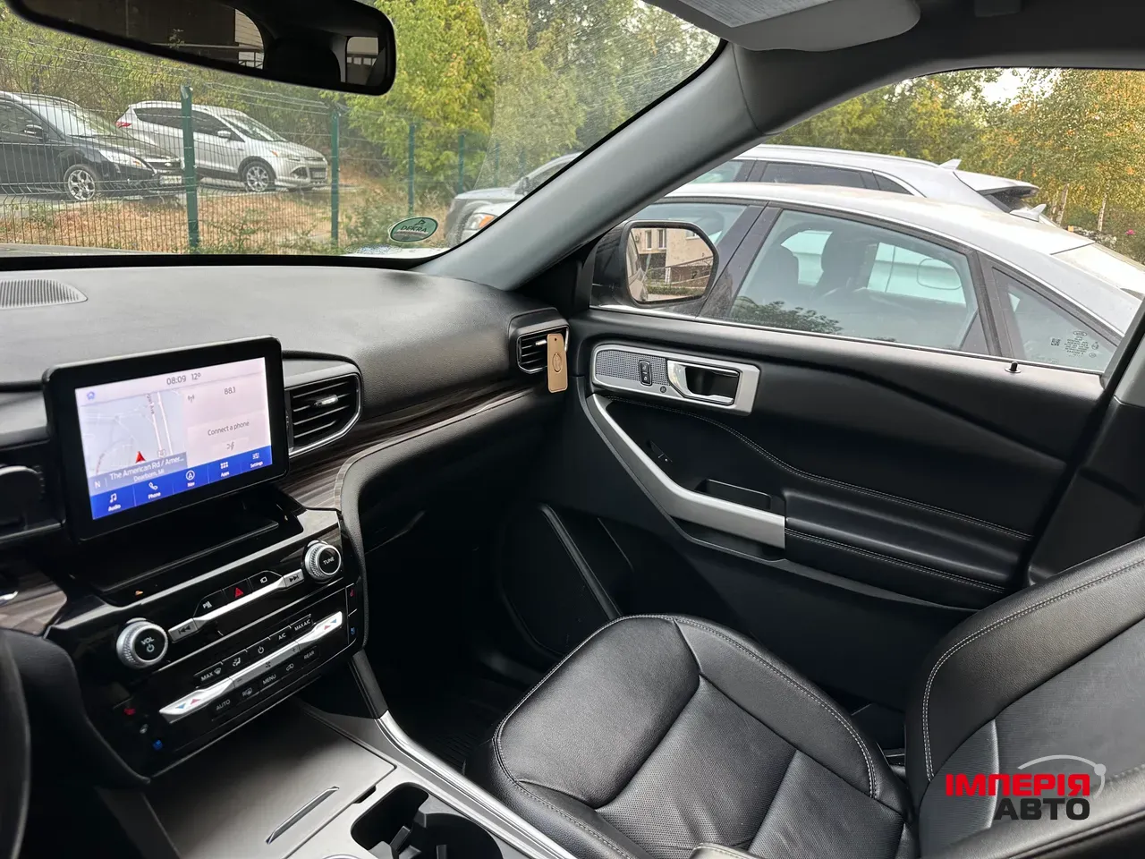 Ford Explorer - фото 8