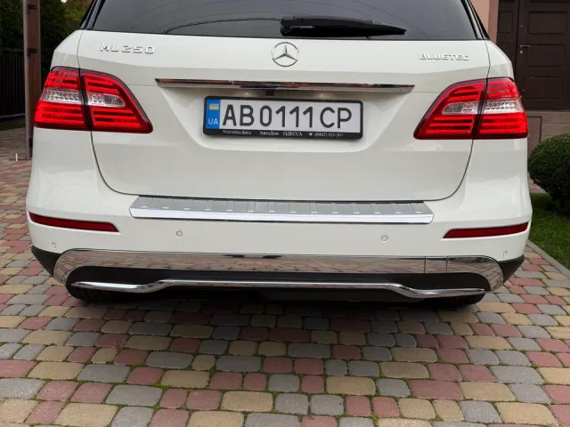 Mercedes-Benz M-Класс - фото 4