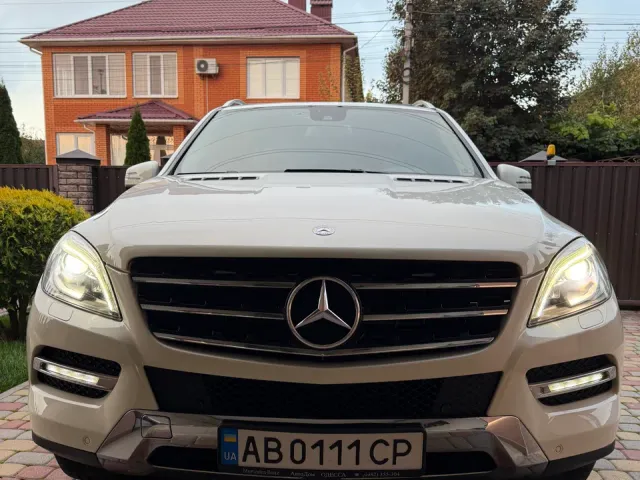 Mercedes-Benz M-Класс - фото 1