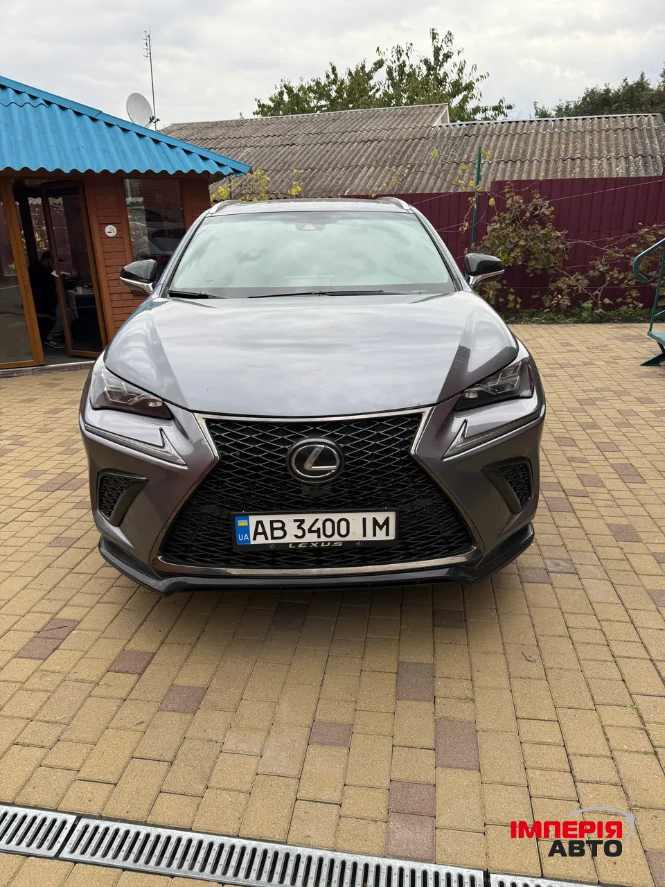 Lexus NX - фото 2