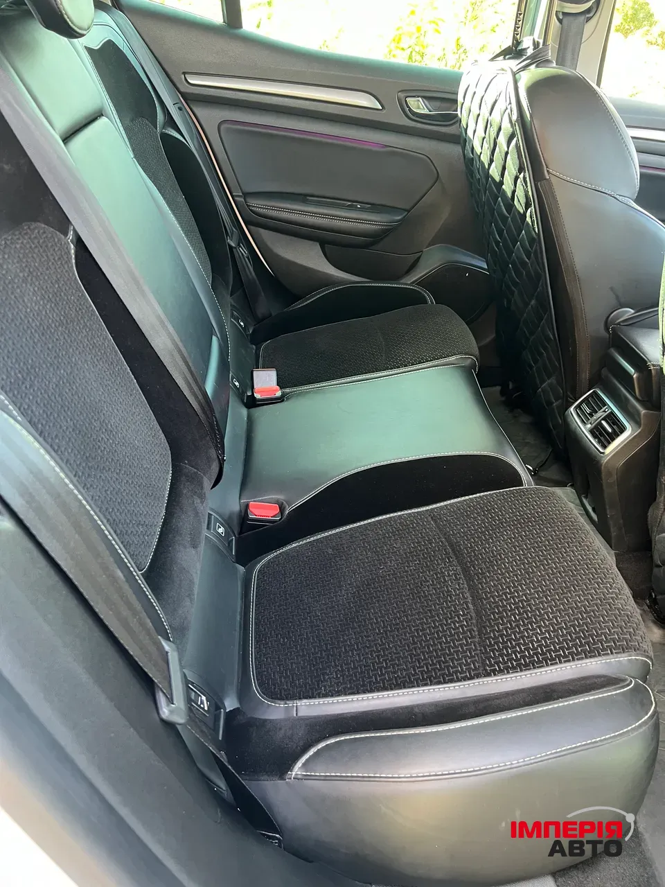 Renault Megane - фото 22