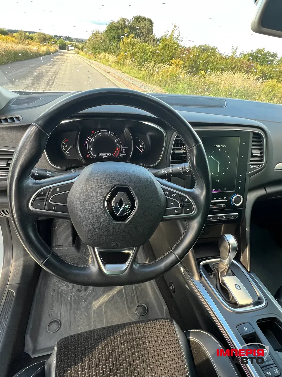 Renault Megane - фото 13