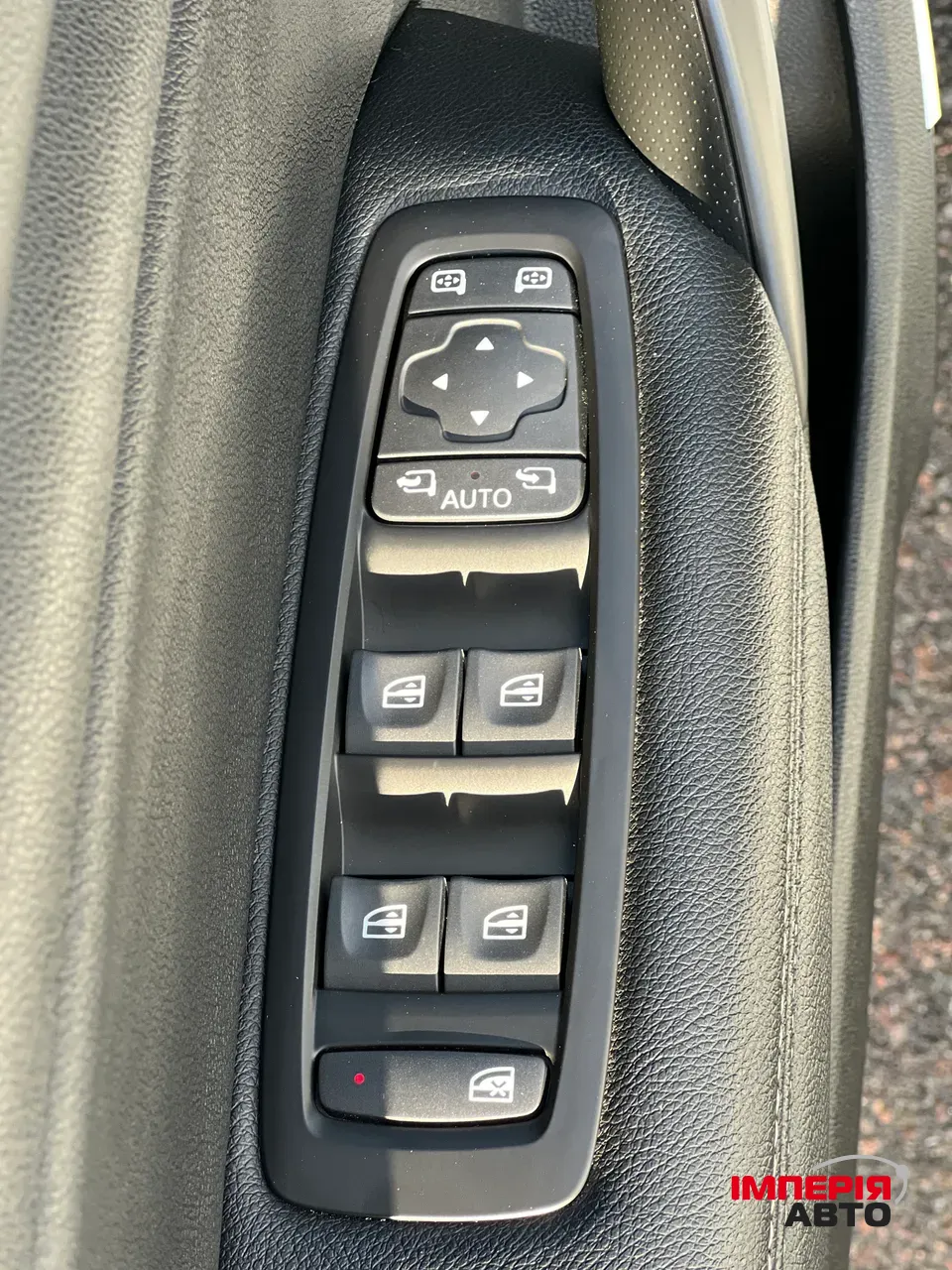 Renault Megane - фото 26